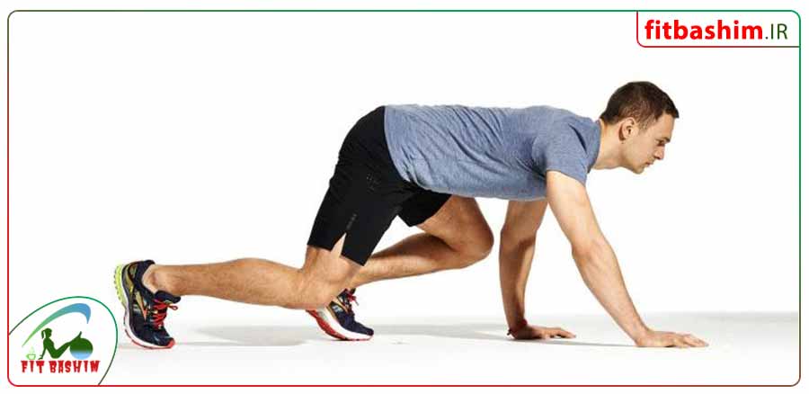 کاهش حجم باسن با حرکت Sideways Bear Crawl کاهش حجم باسن با حرکت Sideways Bear Crawl