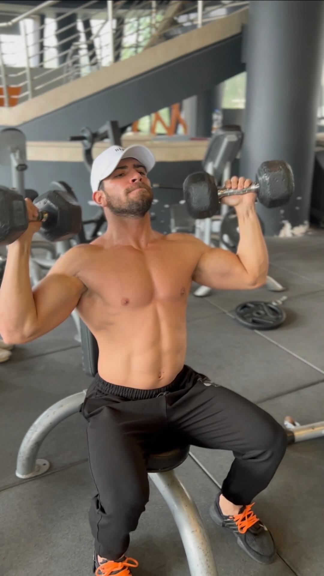 مربی بدنسازی در مشهد چه وظایفی دارد؟